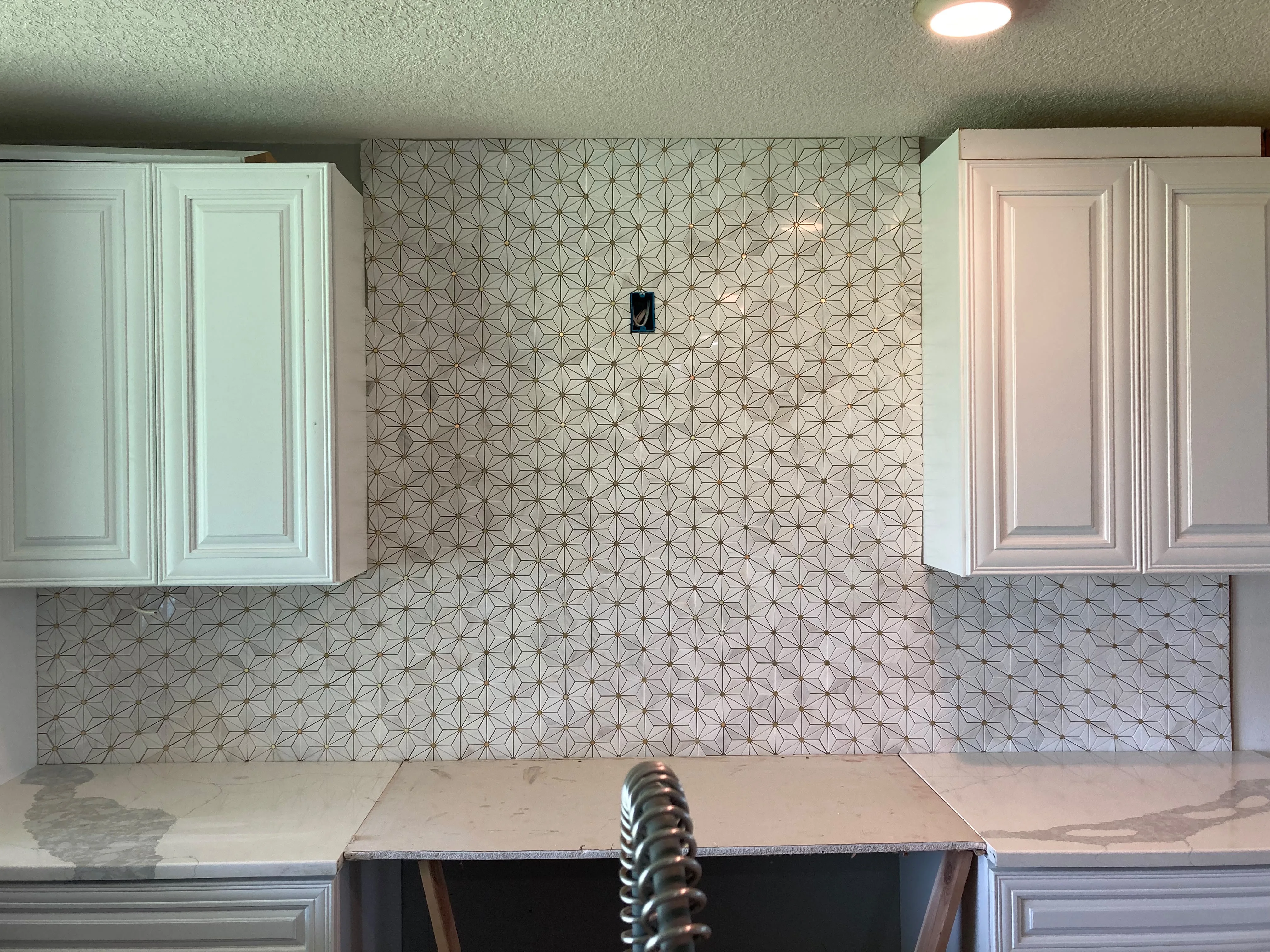 Finished geometric marble mosaic kitchen backsplash tile